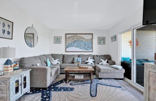 Chincoteague House | Starfish on the Channel - New waterfront townhome with golf cart!