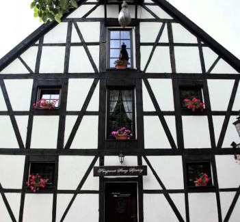 Chelmno Bed & Breakfast | Stary Spichrz Kawiarnia & Noclegi