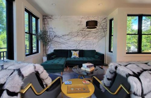 Jacksonville House | Station House Suite A