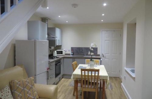 Kidderminster Apartment | Station Retreat 6B Comberton Terrace