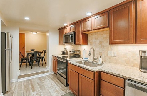 Staunton Apartment | Staunton Underground: Center of Downtown