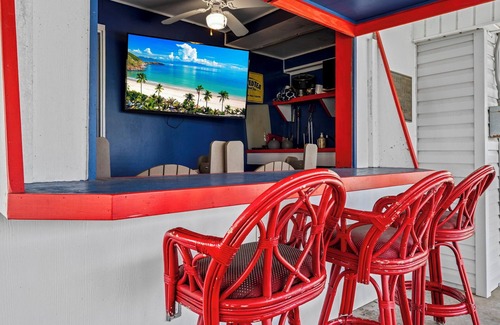 Galveston House | Stay at The Blue Pearl | Chill Coastal Vibes