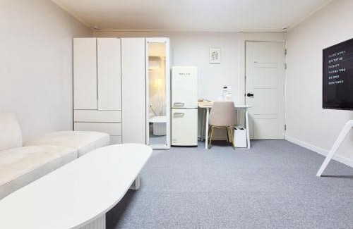 Seo-gu House | Stay B