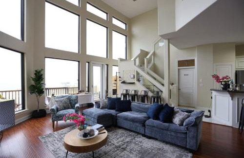 Clear Lake Shores House | Stay by Kemah Boardwalk- Diamond Retreat