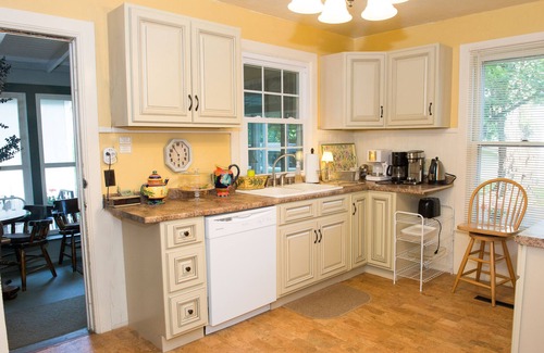 Town of Ledyard House | Stay-cation In Charmified Village Guest House!