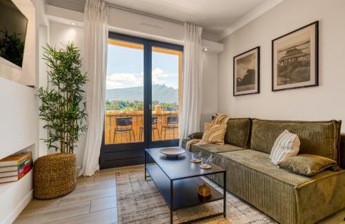 Aix-les-Bains Apartment | Stay&Go des Monts - Centre-Ville - Parking Privé - 20 min du Lac