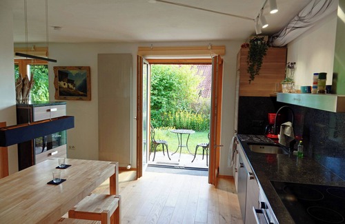 Pahl Apartment | stay in a ecological, sunny, quite, south-west directed garden apartment (67sqm)