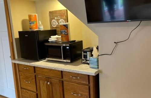 Ohiopyle Apartment | Stay In Ohiopyle & Relax in Town Near The GAP Trail, Hot Tub