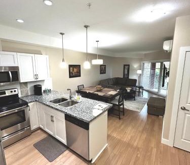 Central Okanagan Apartment | Stay In The Okanagan - Copper Sky, West Kelowna
