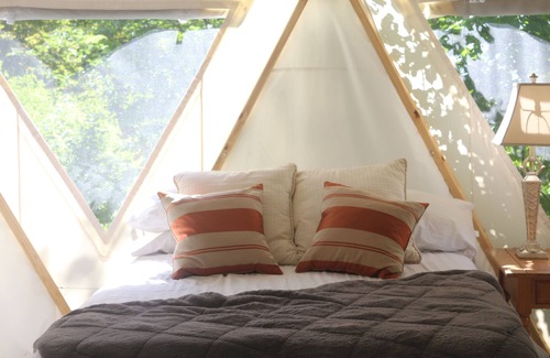 Port Hope Bed & Breakfast | Stay in Yome at Haute Goat Farm 1 hour from Toronto