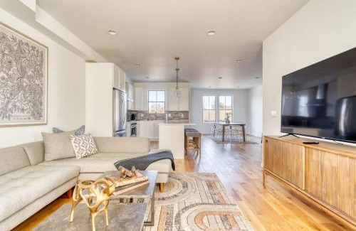 North Tabor House | Stay Portland - Custom North Tabor Farmhouse - Gym & Kitchen
