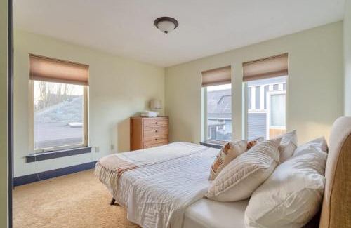 Belmont House | Stay Portland - The Little Tower - Local Vintage Shops & Eateries
