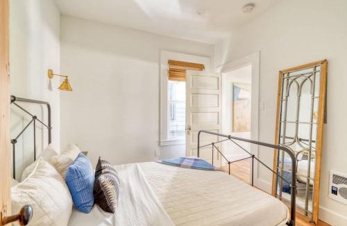 Uptown Apartment | Stay Portland - The Trésor Suite- Cold Brew & Craft Beers
