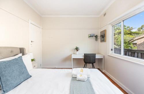 Mount Colah House | StayAU 4BRM Charming Modern Home in Mt Colah