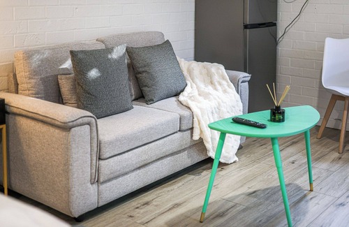 Leopold Apartment | StayAU Cozy 1 BRM Studio in Leopold