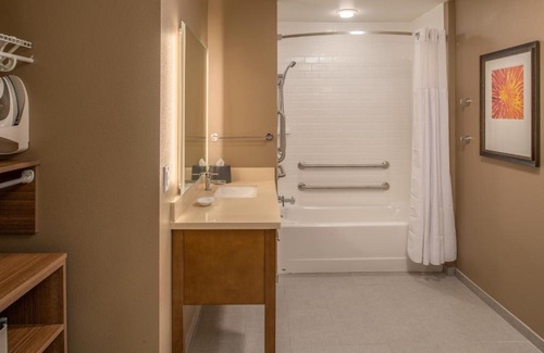 Hillsboro Hotel | Staybridge Suites - Hillsboro North by IHG