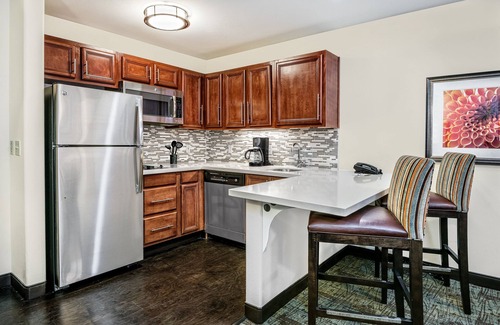 Tech Terrace Hotel | Staybridge Suites Lubbock - University Area by IHG