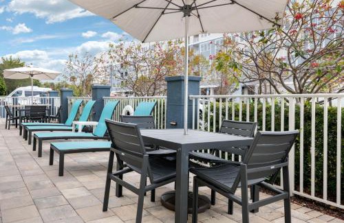 St. Petersburg Hotel | Staybridge Suites St. Petersburg FL by IHG