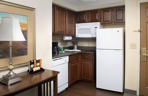 North Brunswick Hotel | Staybridge Suites North Brunswick by IHG