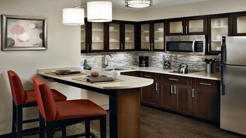 Lanham Hotel | Staybridge Suites Washington D.C. - Greenbelt by IHG