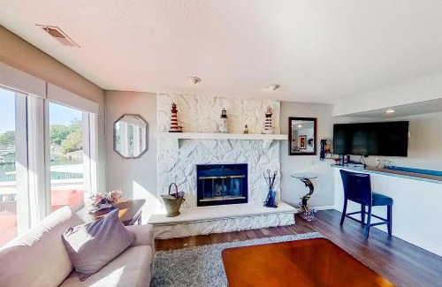 Lake Ozark House | Staycation at the Lake
