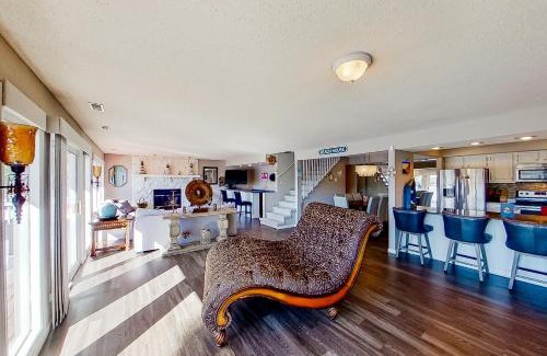Lake Ozark House | Staycation at the Lake