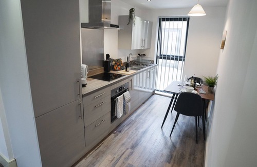Salford Apartment | Staycay–Modern 1-Bed Apartment Manchester Centre