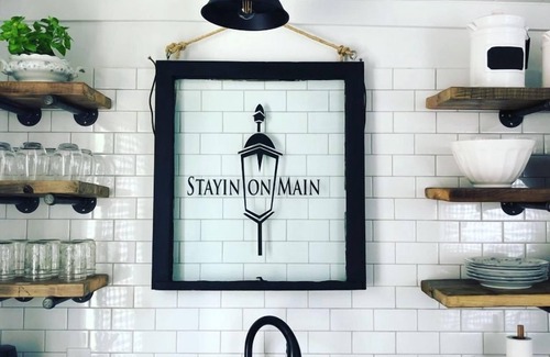 Springboro Apartment | Stayin On Main, Springboro Ohio - Great Location!