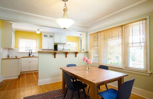 Arbor Lodge House | #StayInMyDistrict Arbor Lodge The Ainsworth