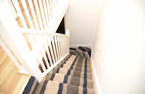 Havering House | StayNorwich 69G - Hush View House