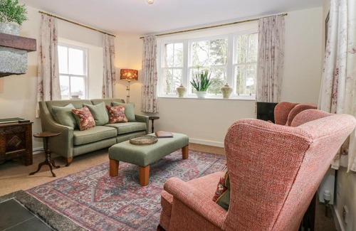 Alford House | Steading Cottage - Craigievar Castle