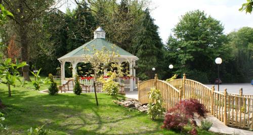 Sutton-in-Craven Hotel | Steeton Hall Hotel & Restaurant