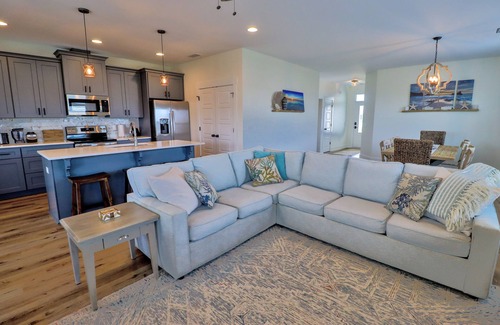 Mexico Beach House | "STELLA MARIS", NEW COASTAL HOME W/OPTION TO RENT ONSITE GOLF CART.