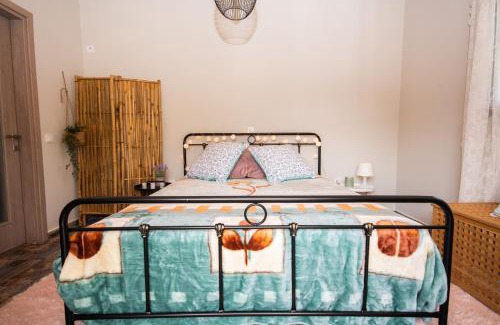 Distomo-Arachova-Antikyra Apartment | Stellas guesthouse near Arachova