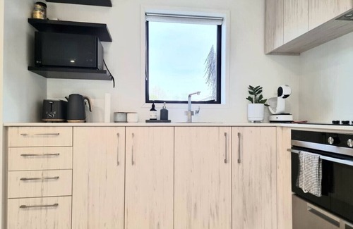 Addington House | Steps from the Arena - Modern Addington Stay