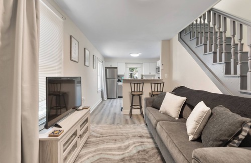 Fredericksburg House | Steps from the Gym: Spacious Rachel’s Retreat Awaits You