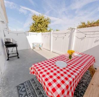 South Oceanside Apartment | Steps to Beach & Close to Restaurants and Shops