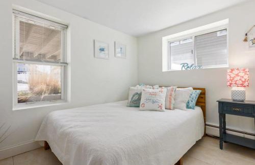 Salisbury Beach Apartment | Steps to Beach Salisbury Shore House #1 AC