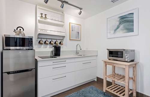 Summerland House | Steps to Beach & Town! Ocean Views! Ideal Studio!