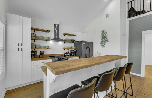 Port Bolivar House | Steps to Pool+Short Walk to Beach-Coastal Comfort