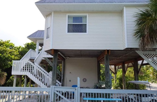 North Captiva House | STEPS TO THE BEACH - Private Heated Pool