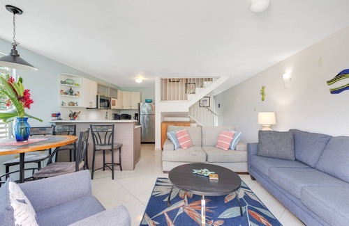 Rincon House | Steps to the Beach w/Pool & Jacuzzi. Wave Coast Suite 8!