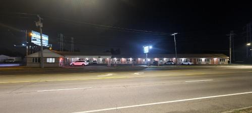 Niagara Falls Hotel | Sterling Inn near IAG Airport