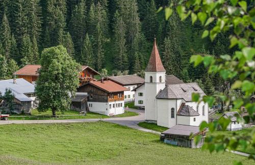 Boden Ski Chalet | Stern LODGE im Bergparadies Lechtal