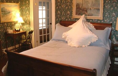 Essa Bed & Breakfast | Stevenson Inn & Spa