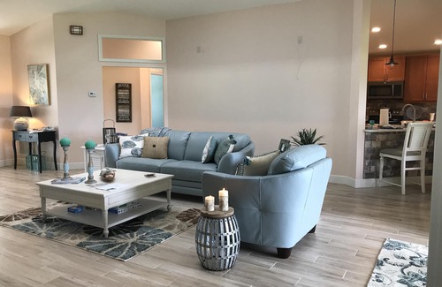Lake Worth House | -still feels- Almost NEW Vacation Home, built in July 2017!