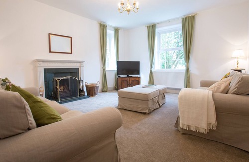 Altrincham House | Stock Farm A quintessential Cheshire Farmhouse