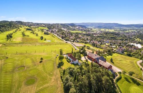 Stjordal Bed & Breakfast | Stokke Gård Adventure Bed & Breakfast