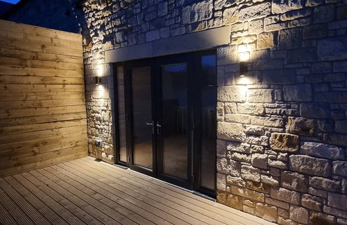 Rothbury Cottage | Stone built cottage, comfortably sleeps up to 6. Ideal for holiday makers who love to explore!