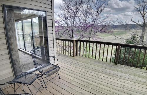 Eureka Springs House | Stone Decks Lodge